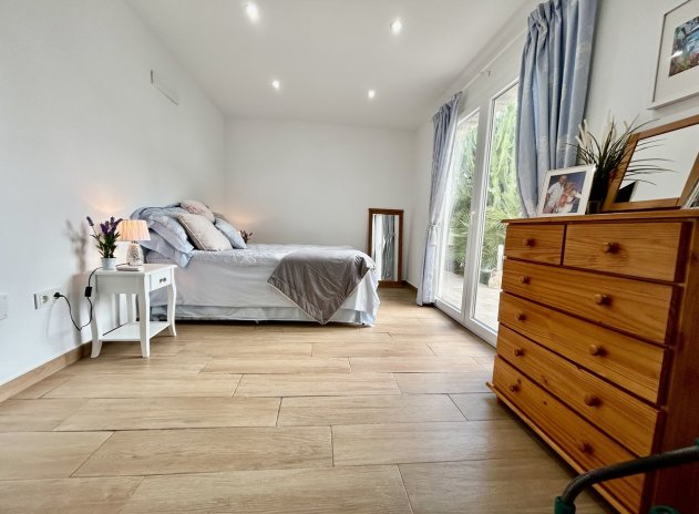 Herverkoop - Villa - Cabo Roig