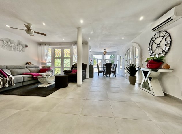 Herverkoop - Villa - Cabo Roig