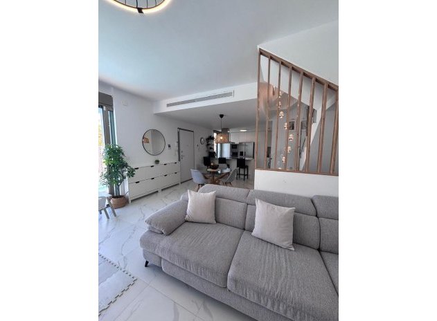 Reventa - Villa - Villamartin - PAU 8