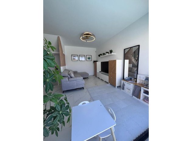 Reventa - Villa - Villamartin - PAU 8