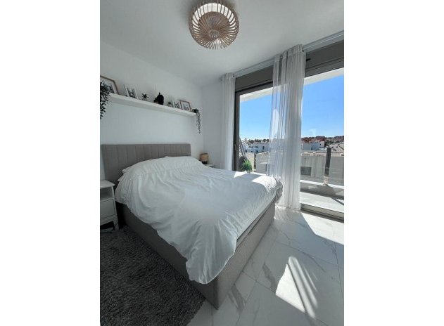 Reventa - Villa - Villamartin - PAU 8