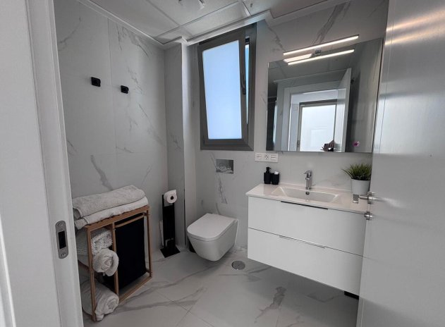 Reventa - Villa - Villamartin - PAU 8