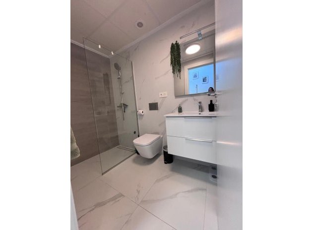 Reventa - Villa - Villamartin - PAU 8