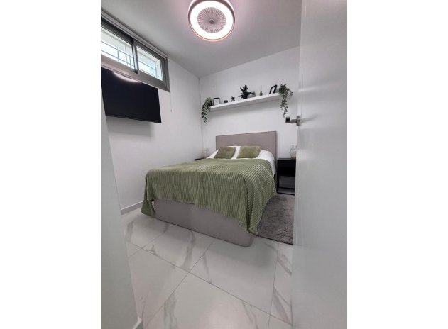 Reventa - Villa - Villamartin - PAU 8