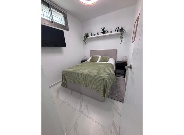 Reventa - Villa - Villamartin - PAU 8