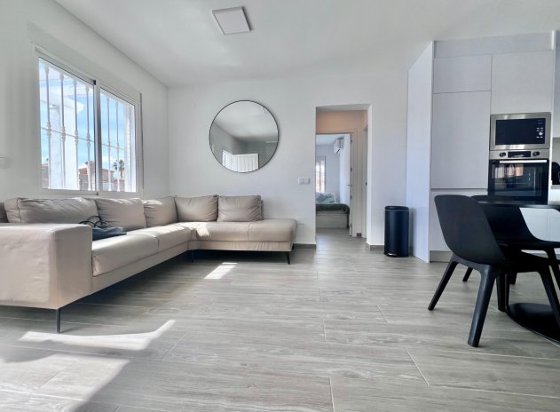 Reventa - Villa - San Miguel de Salinas - Las Filipinas