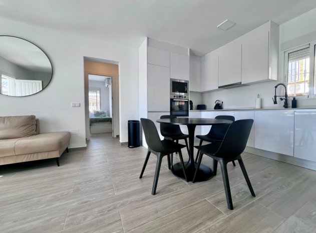 Reventa - Villa - San Miguel de Salinas - Las Filipinas