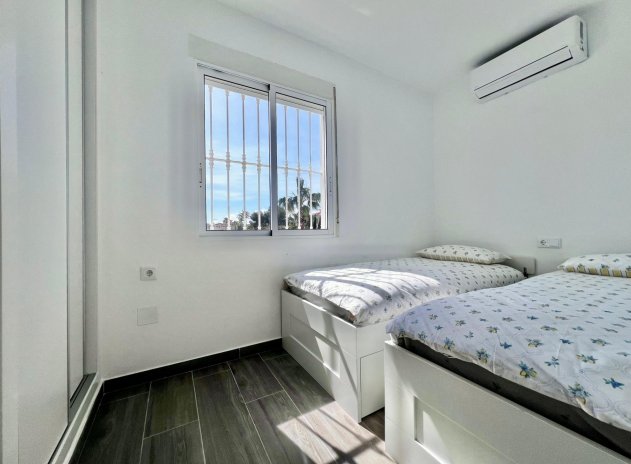 Reventa - Villa - San Miguel de Salinas - Las Filipinas