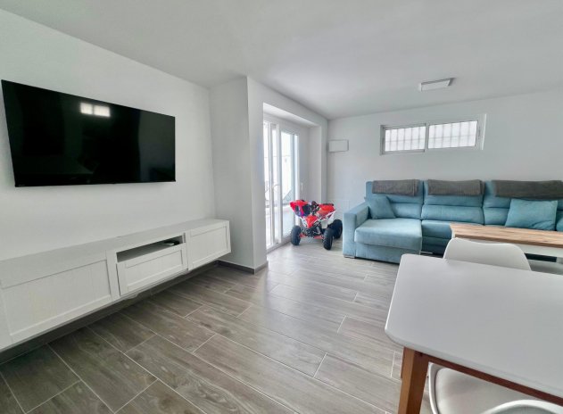 Reventa - Villa - San Miguel de Salinas - Las Filipinas