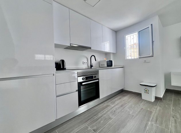 Reventa - Villa - San Miguel de Salinas - Las Filipinas