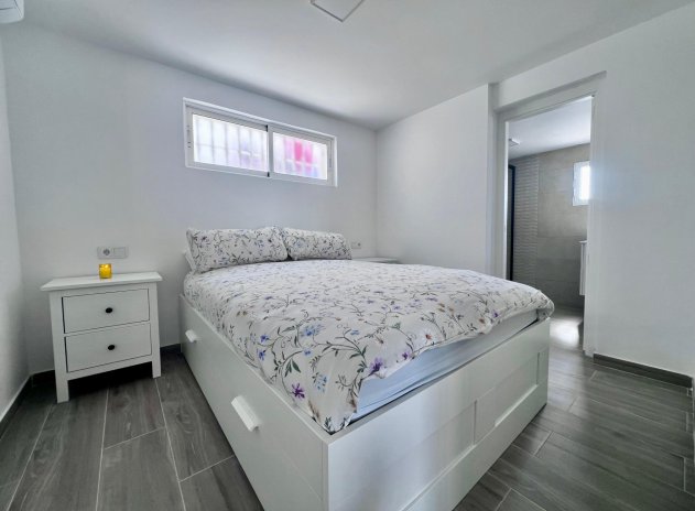 Reventa - Villa - San Miguel de Salinas - Las Filipinas