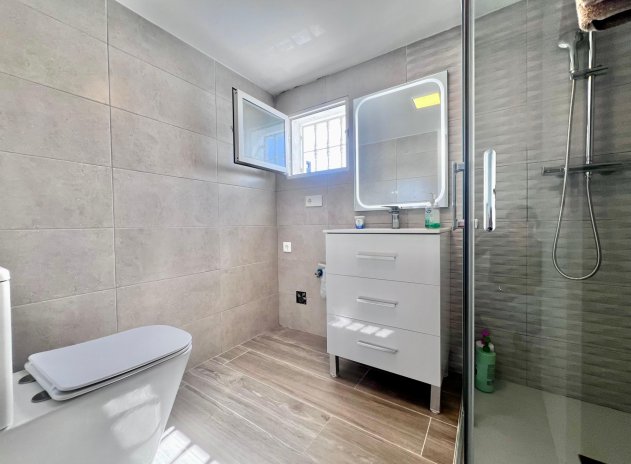 Reventa - Villa - San Miguel de Salinas - Las Filipinas