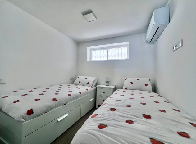 Reventa - Villa - San Miguel de Salinas - Las Filipinas