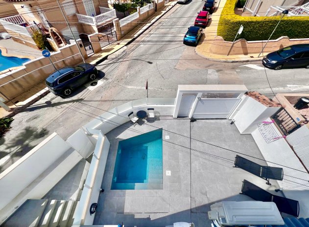 Reventa - Villa - San Miguel de Salinas - Las Filipinas