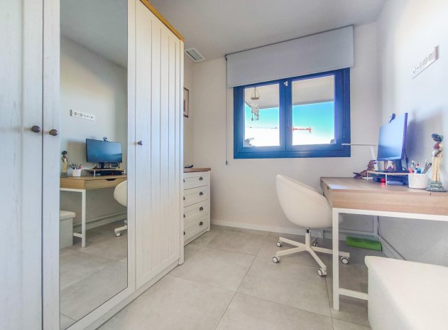 Reventa - Apartamento / Piso - Pilar de la Horadada - Mil Palmeras