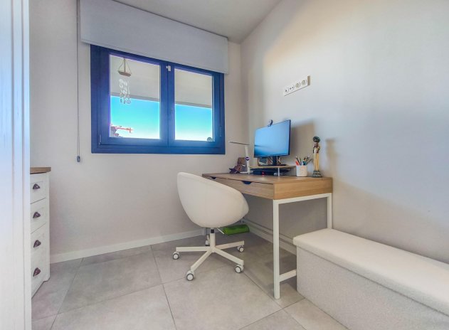 Reventa - Apartamento / Piso - Pilar de la Horadada - Mil Palmeras