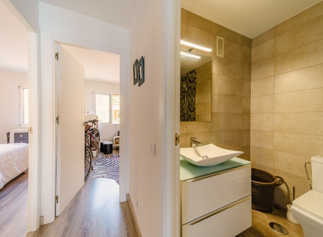 Reventa - Apartamento / Piso - Torrevieja - Playa del Cura