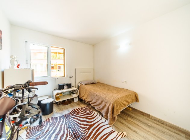 Reventa - Apartamento / Piso - Torrevieja - Playa del Cura