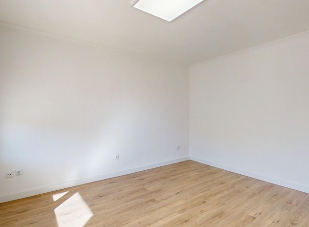 Reventa - Apartamento / Piso - Orihuela Costa - Villamartín