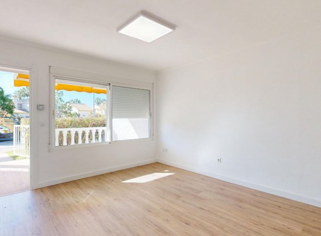 Reventa - Apartamento / Piso - Orihuela Costa - Villamartín