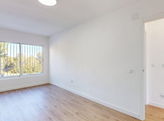 Reventa - Apartamento / Piso - Orihuela Costa - Villamartín