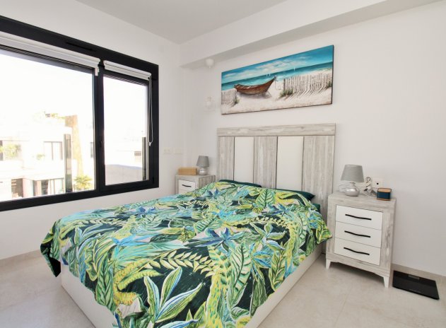 Reventa - Casa adosada - Villamartin - Villamartín