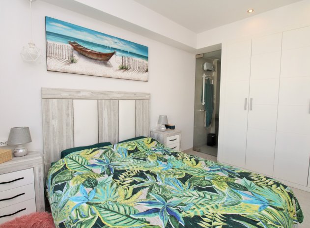 Reventa - Casa adosada - Villamartin - Villamartín