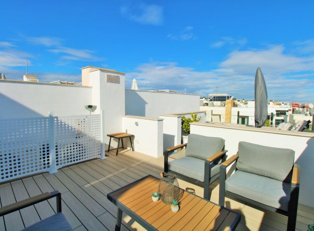 Reventa - Casa adosada - Villamartin - Villamartín