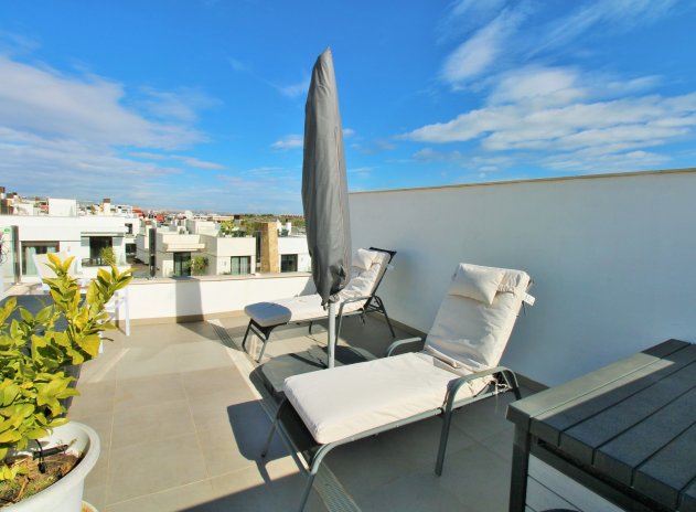 Reventa - Casa adosada - Villamartin - Villamartín