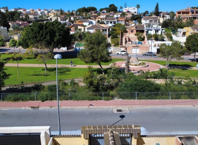 Reventa - Villa - Torrevieja - Los Balcones