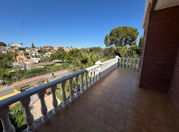 Reventa - Villa - Torrevieja - Los Balcones
