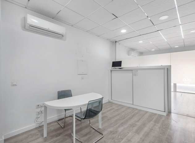 Reventa - Comercial - Torrevieja - La Mata