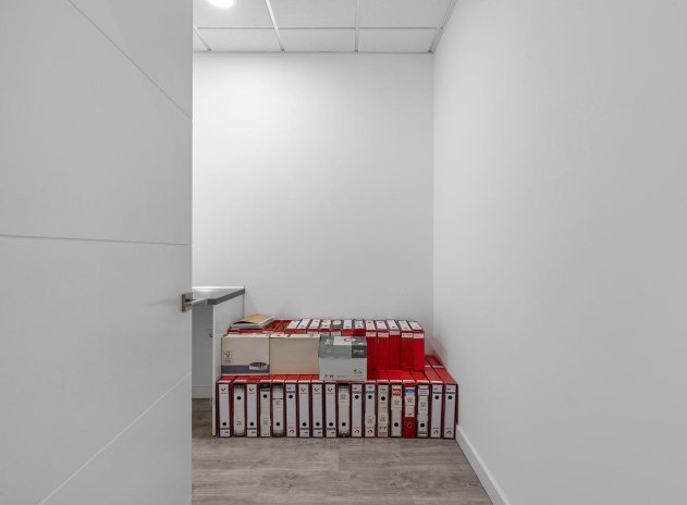 Reventa - Comercial - Torrevieja - La Mata