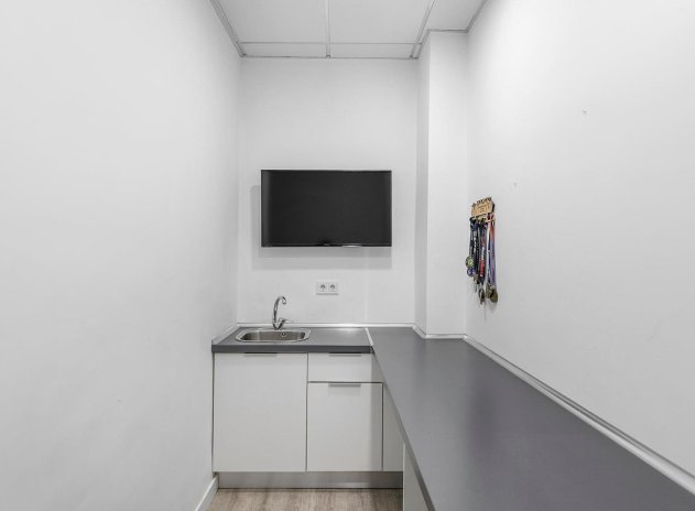 Reventa - Comercial - Torrevieja - La Mata