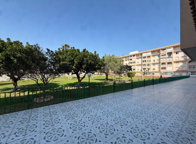 Herverkoop - Appartement - Torrevieja - Parque de las Naciones