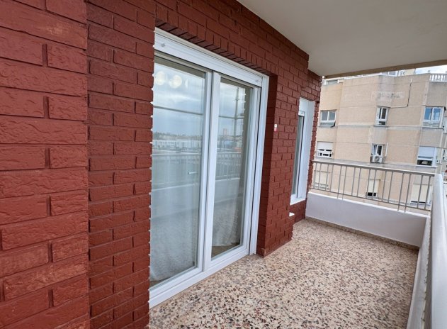 Herverkoop - Appartement - Torrevieja - Punta Prima