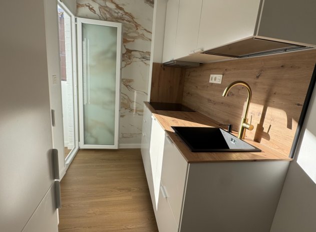 Herverkoop - Appartement - Torrevieja - Punta Prima