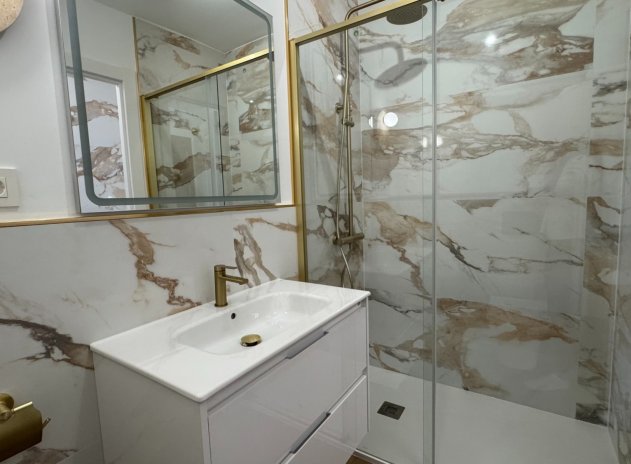 Herverkoop - Appartement - Torrevieja - Punta Prima