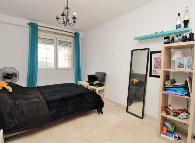 Reventa - Casa adosada - Villamartin - Los Dolses