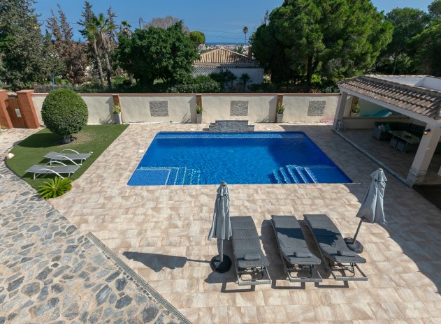 Reventa - Villa - Campoamor - Lomas de Don Juan