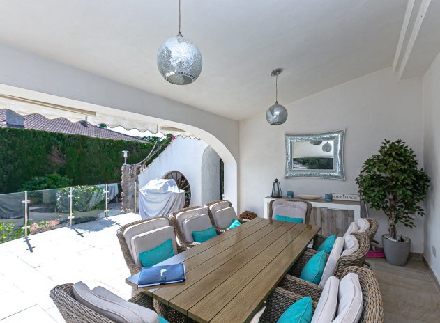 Reventa - Villa - Campoamor - Lomas de Don Juan