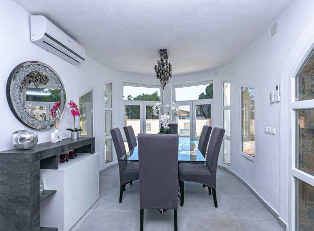 Reventa - Villa - Campoamor - Lomas de Don Juan