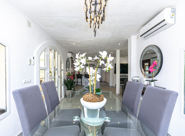 Reventa - Villa - Campoamor - Lomas de Don Juan