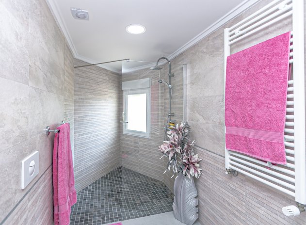 Reventa - Villa - Campoamor - Lomas de Don Juan