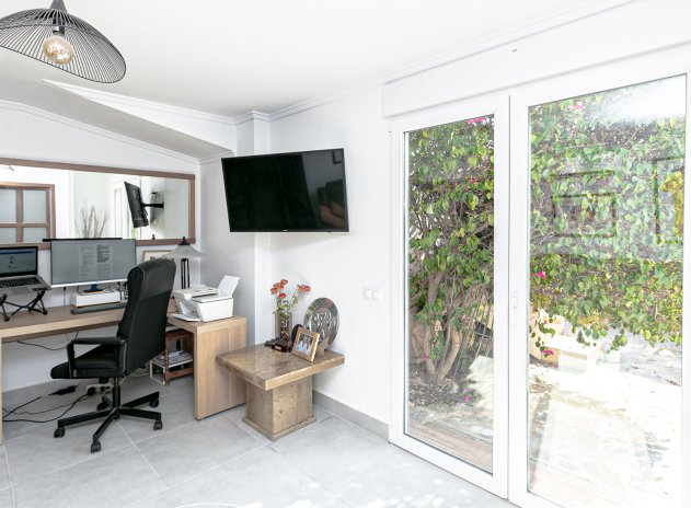 Reventa - Villa - Campoamor - Lomas de Don Juan