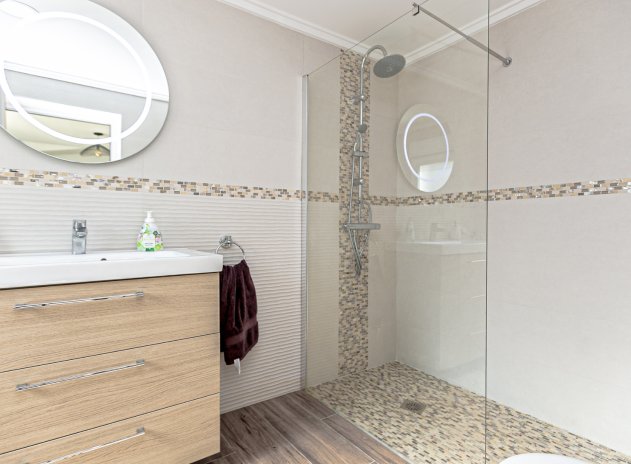 Reventa - Villa - Campoamor - Lomas de Don Juan