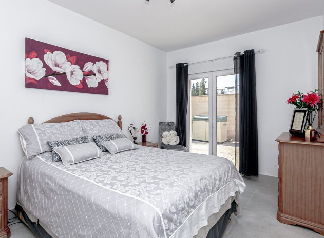 Reventa - Villa - Campoamor - Lomas de Don Juan