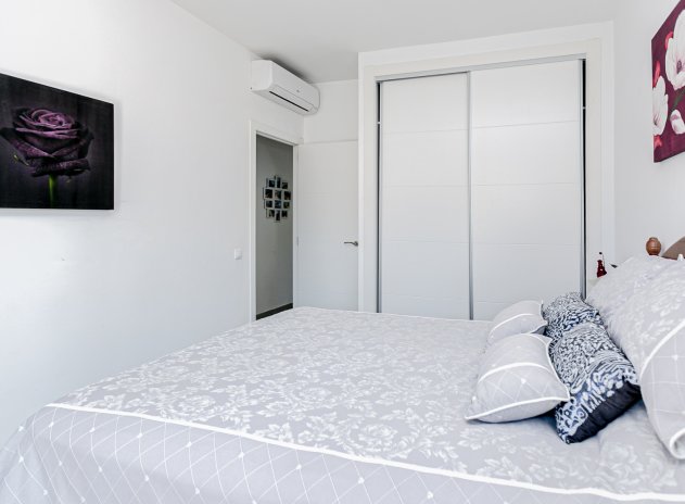 Reventa - Villa - Campoamor - Lomas de Don Juan