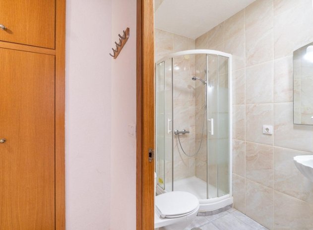 Reventa - Apartamento / Piso - Orihuela Costa - La Zenia