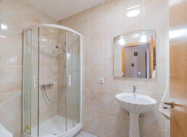 Reventa - Apartamento / Piso - Orihuela Costa - La Zenia